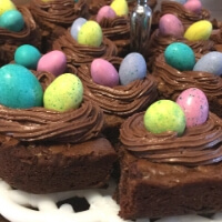 Easter Egg Brownie Nests