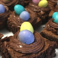 Easter Egg Brownie Nests